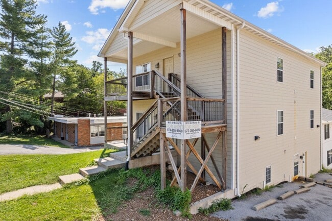 Photo - 3BR/2BA ON EAST CAMPUS! Unit 101
