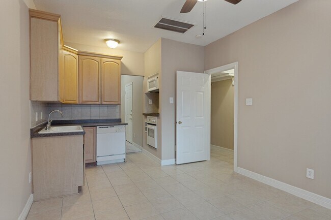 Photo - 4110 Woodhead St