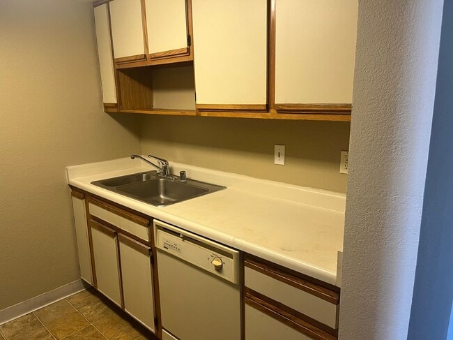 Photo - 16006 E 14th St Unidad G1