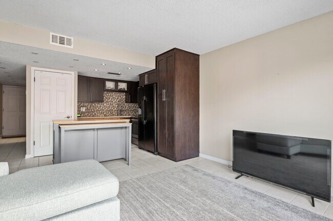 Photo - 1107 1st St S Unit B