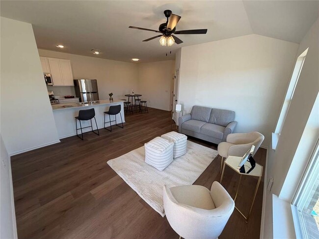 211 Liam Dr