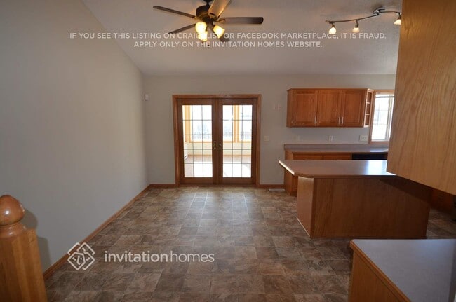 Photo - 930 118th Ln NE