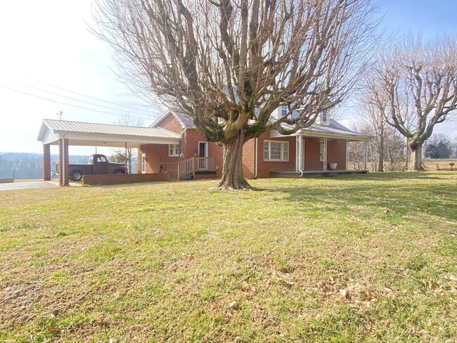 Photo - 7440 Mount Herman Rd