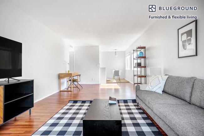 Photo - 330 N Crescent Dr Unidad FL3-ID401