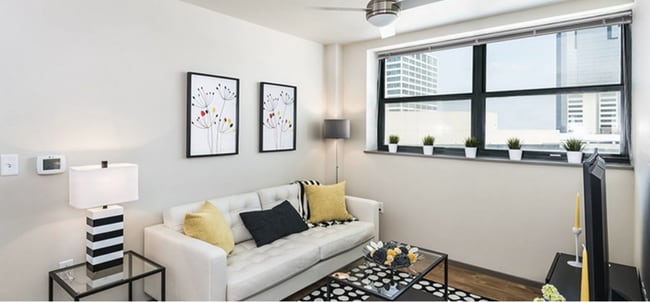 Photo - Hunter Plaza