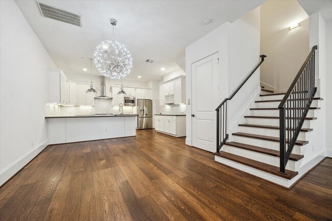 Photo - 2509 Dorrington St