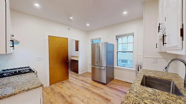 Photo - 147 Langdon Ave