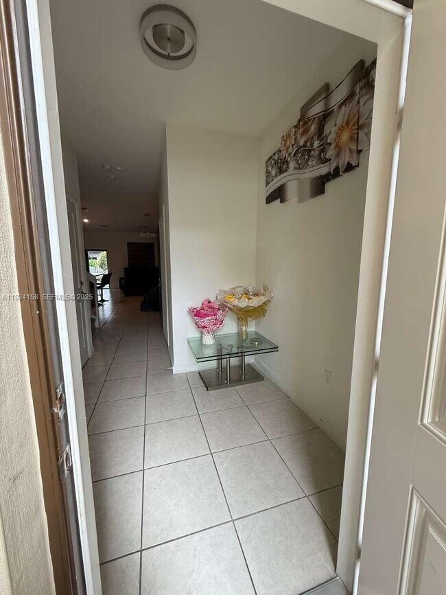 Photo - 25253 SW 107th Ct