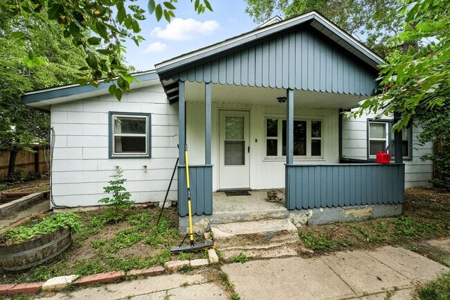 Photo - Old Town Lafayette Location! 4 bedrooms! Huge garage!