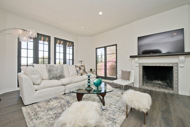 Photo - 6681 Emmet Ter Unit B