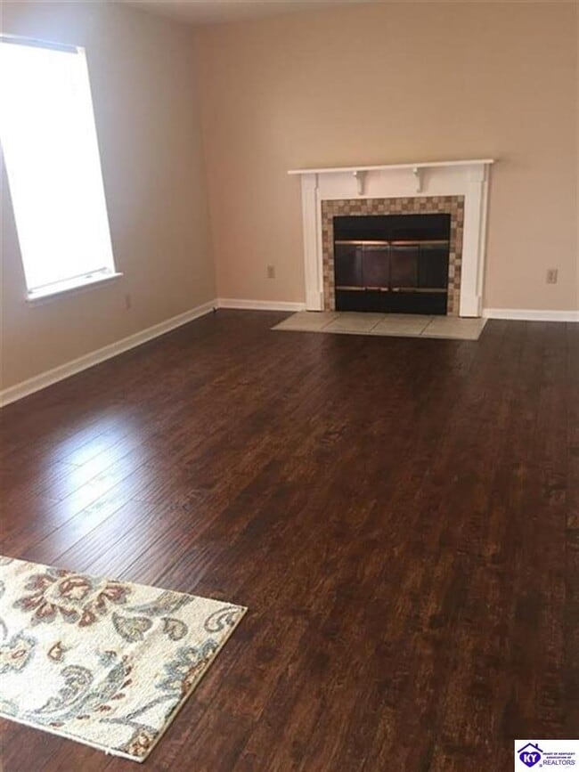 Photo - 635 Independence Dr