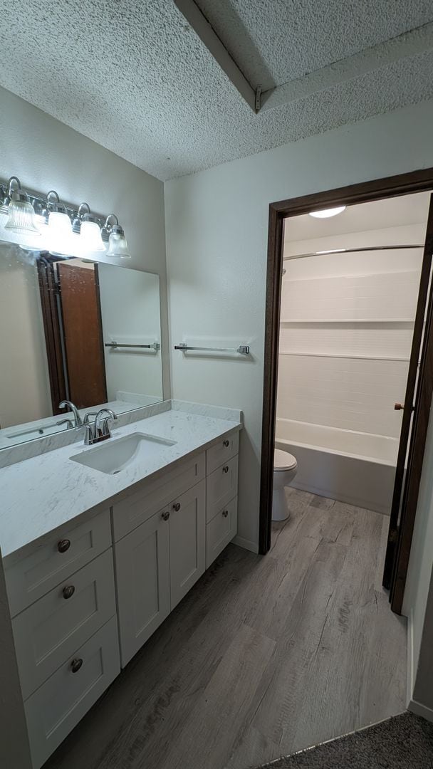 Photo - 8609 8th Ave W