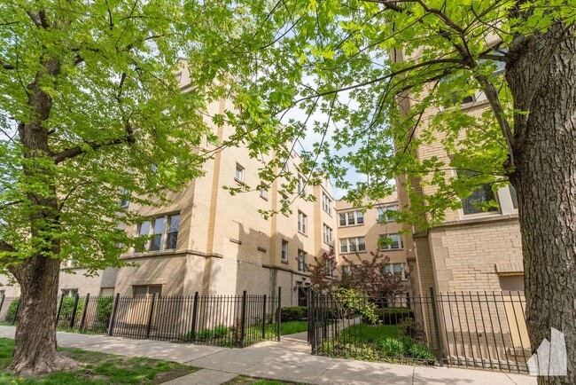 Photo - 4101 N Sacramento Ave