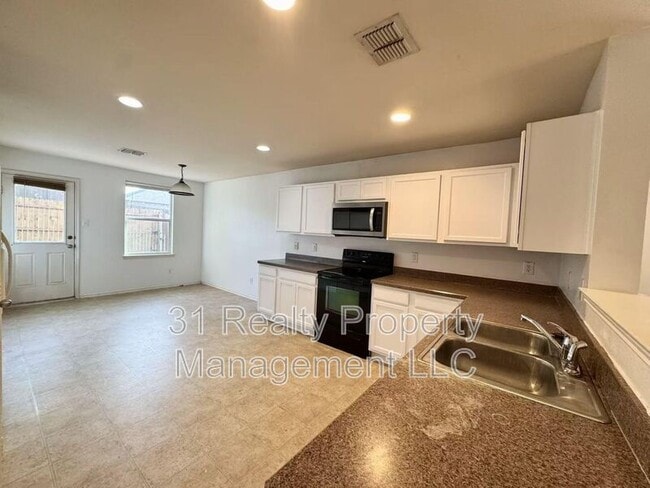 Photo - 9832 Dartmouth Dr