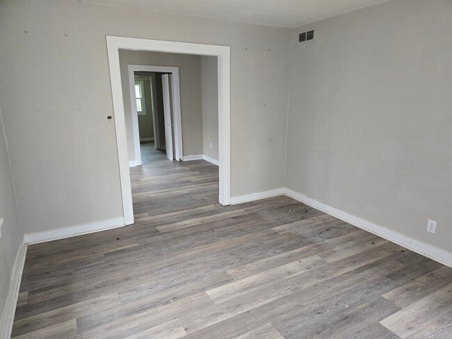 Photo - 1919 Warren St