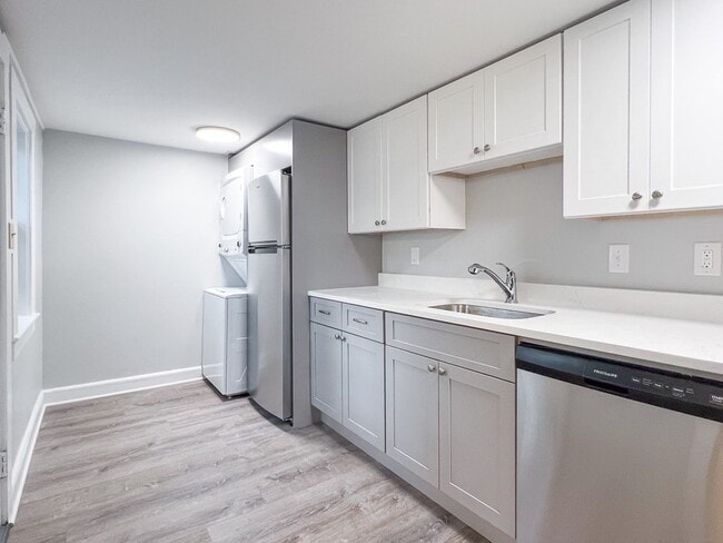 Photo - 25 Common St Unit 1