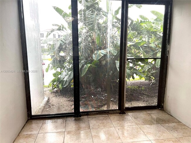 Photo - 210 Lake Pointe Dr Unit 112