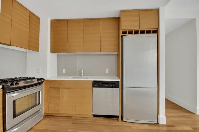 Building Photo - 1 bedroom in Brooklyn NY 11217 Unit 4K Rental