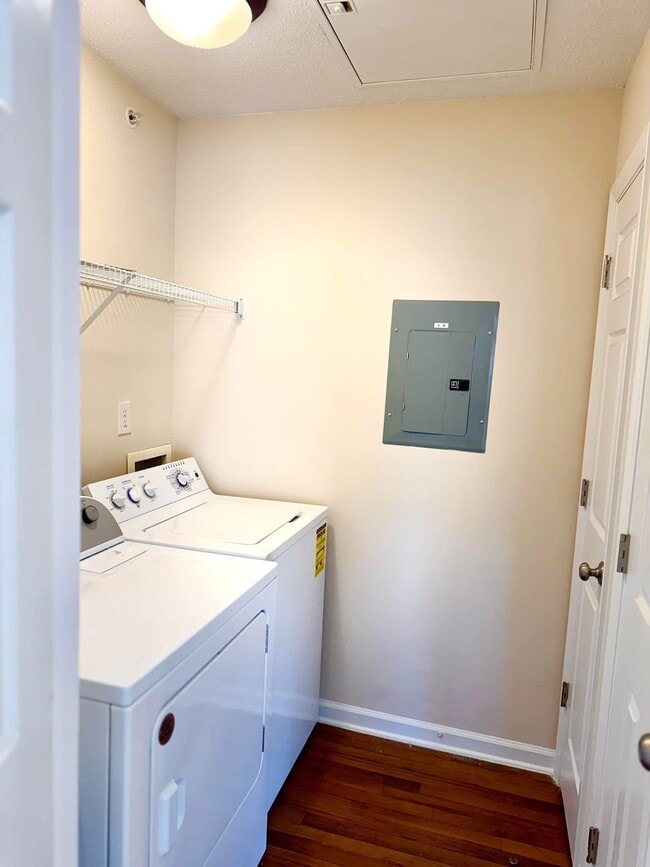 Photo - 3487 Forestdale Dr Unit 1C