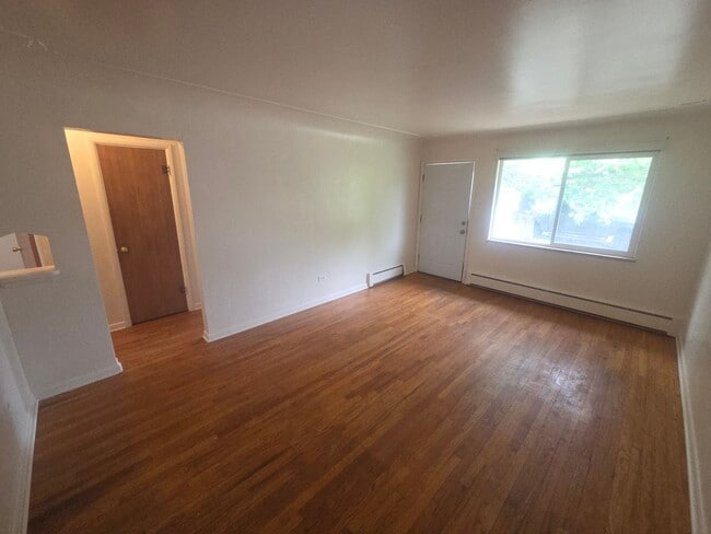 Photo - 2 Bed 1 Bath in Prime Dener Location