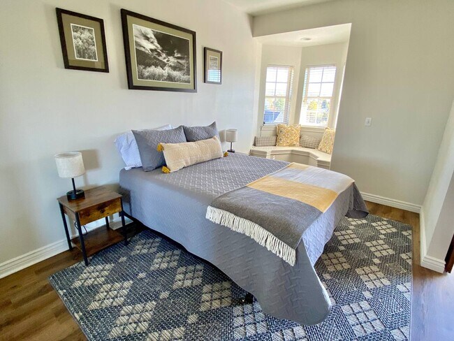 Photo - 350 N Fairway Dr