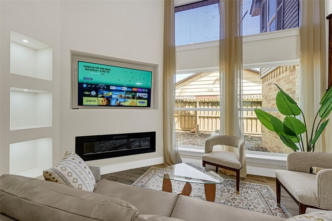 Photo - 4802 Hickorygate Dr