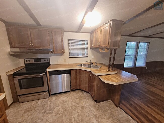 Photo - 2205 Elmore Town Rd