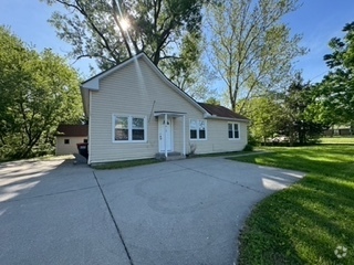 Building Photo - 1615 S Jefferson St Rental
