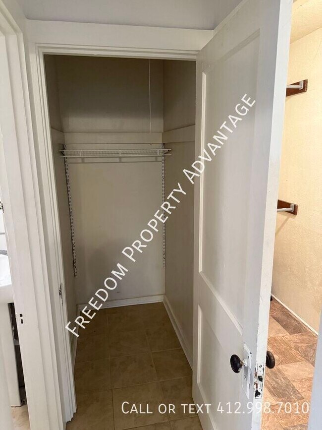 Photo - 3705 Botsford St Unidad 1