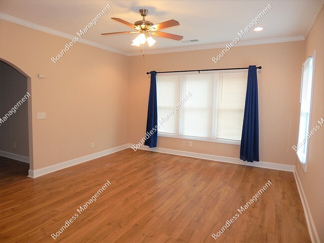 Photo - 1420 Lakewood Ave SE