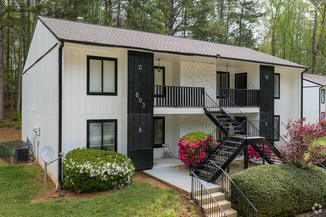 Carlton Ford Apartments - Carlton Ford Apartments