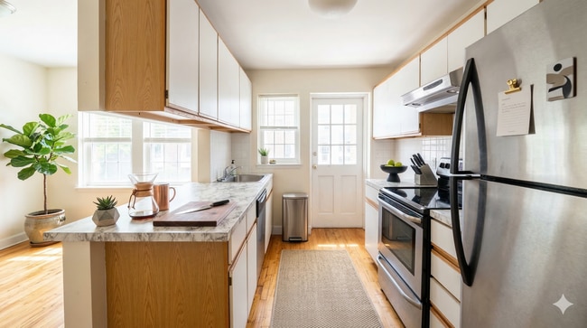 Photo - 31 Hammond Pond Pky