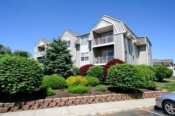 Photo - Canfield Mews