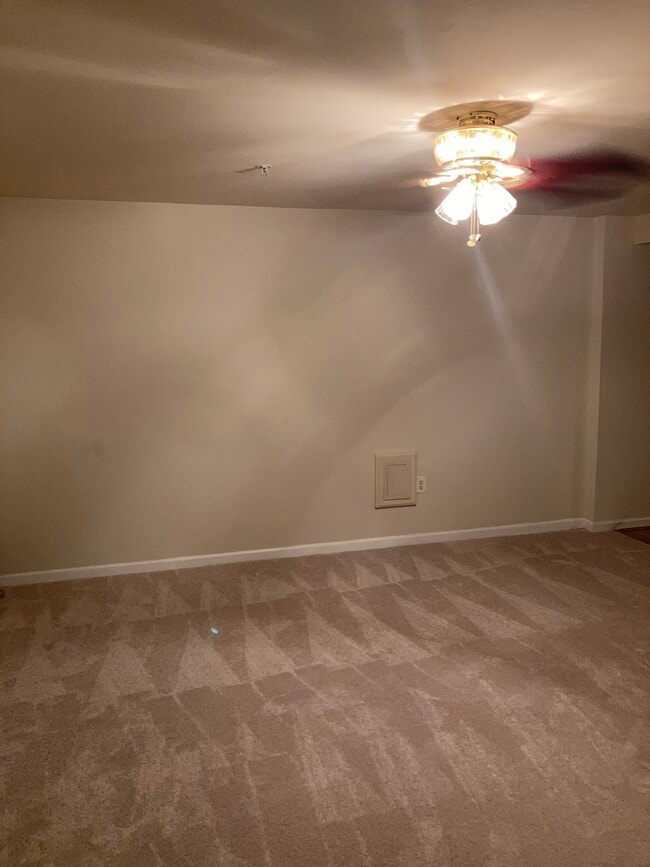 Photo - 4811 Waltonshire Cir