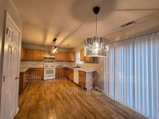 Photo - 5320 Peach Pl Ln