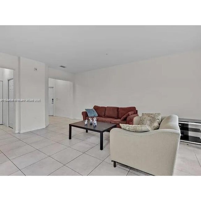 Photo - 10620 NW 88th St