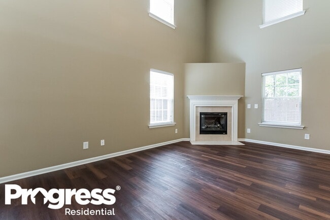 Photo - 217 Osmanthus Way