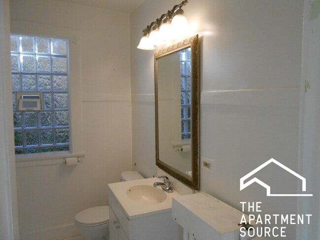 Photo - 733 Elm St Unit 304