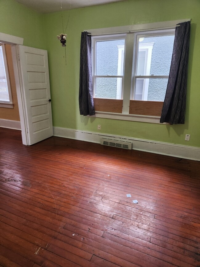 Photo - 626 W Piedmont St