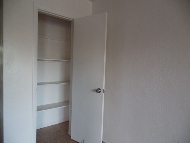 Photo - Great value 1/1 near SPC, Tyrone, Pinellas Trail & Azalea Rec