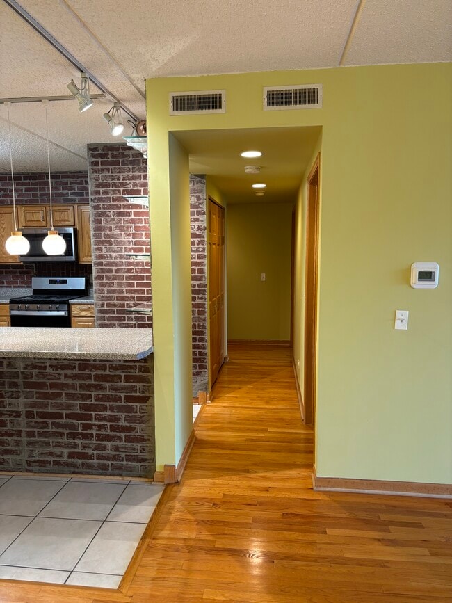 Photo - 2919 N Harlem Ave