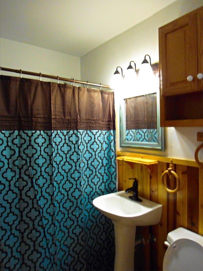 Photo - 208 S Doty St