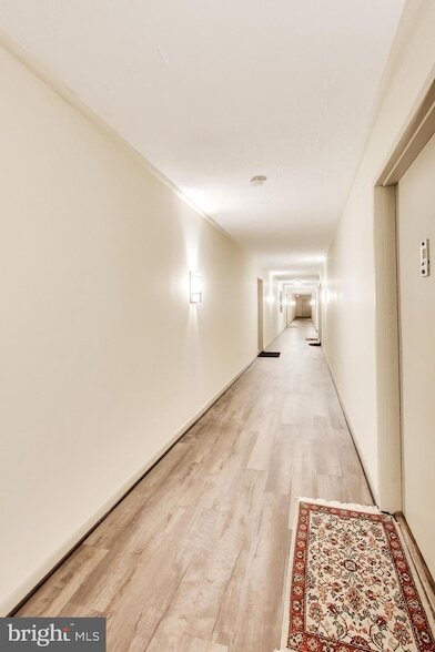 Photo - 10300 Westlake Dr