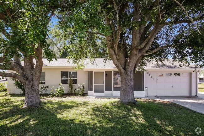 Building Photo - 3507 Montclair Cir Rental