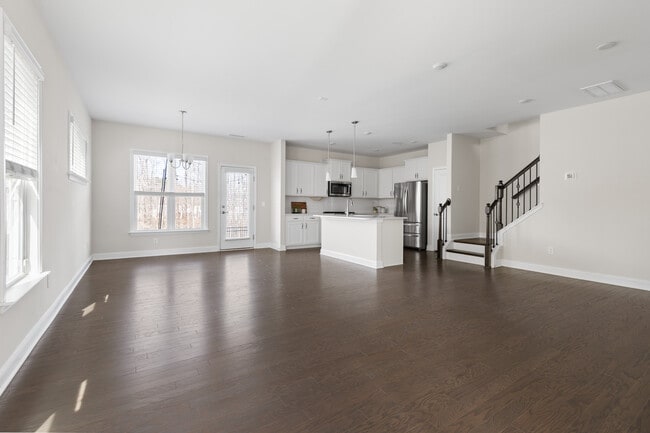 Photo - 713 Colby Pl