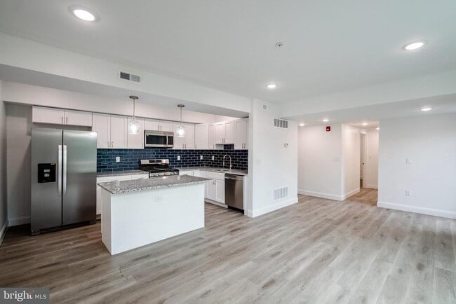 Photo - 129 Washington Ave Apartment Unit B