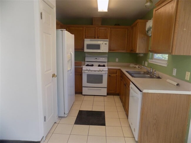 Photo - 209 Crystal Knoll Blvd