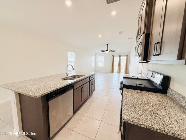 Photo - 86221 Mainline Rd