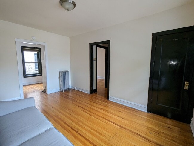Photo - 2700 N Spaulding Ave Unit 3DD