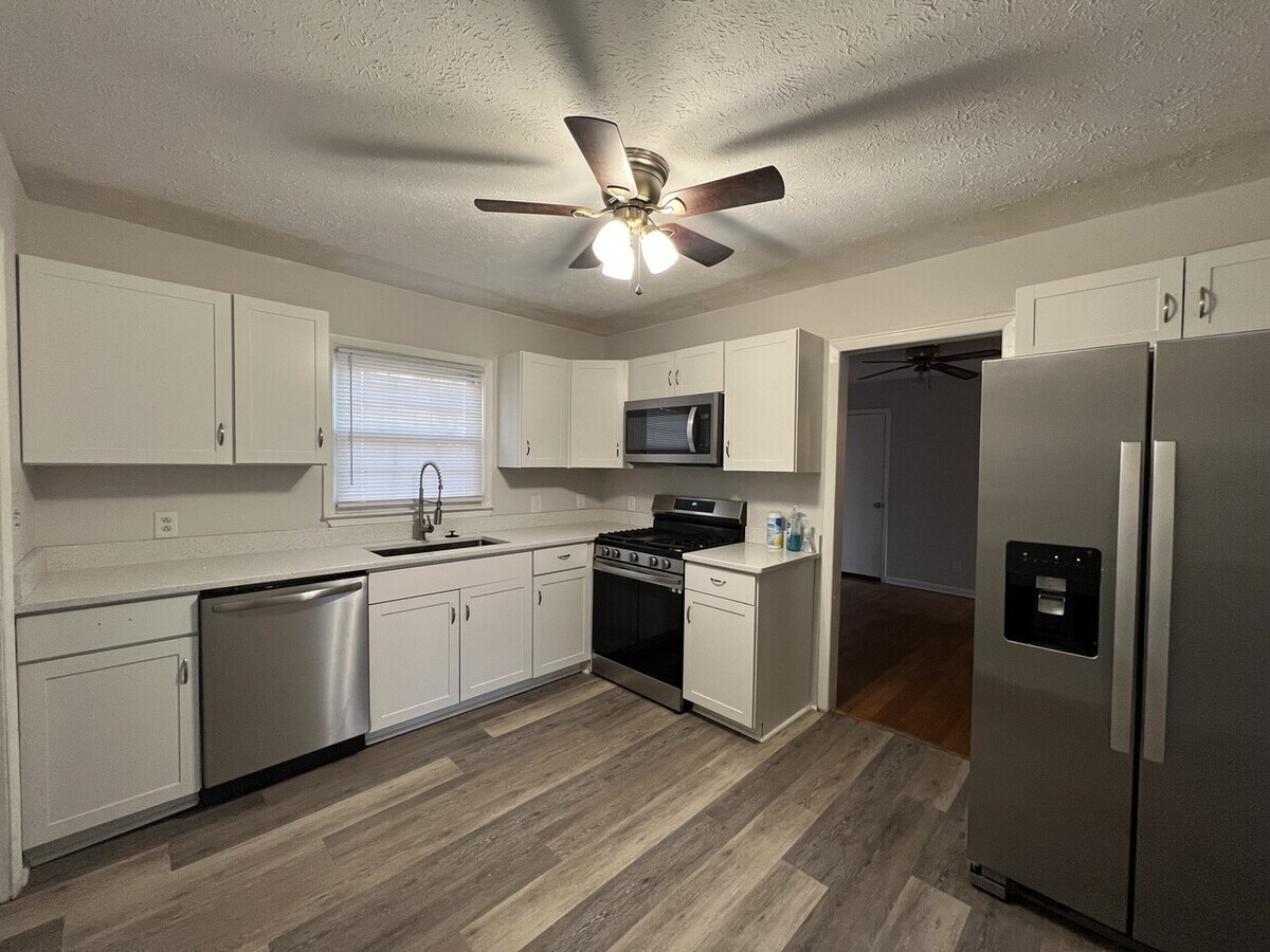 Southern Pines Brick House Rental House Rental in Southern Pines, NC